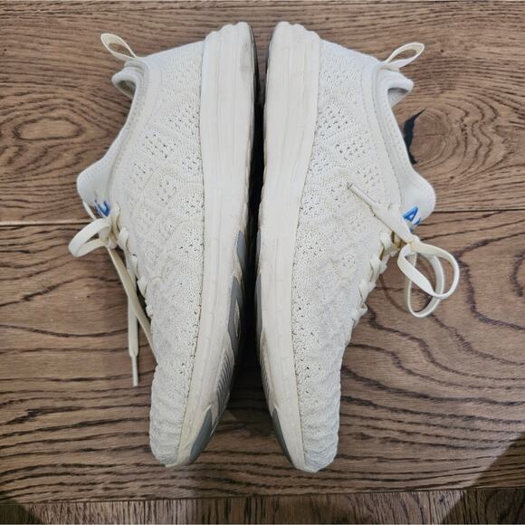 APL Women's Butter Yellow Techloom Phantom Sneakers - Picture 9 of 12